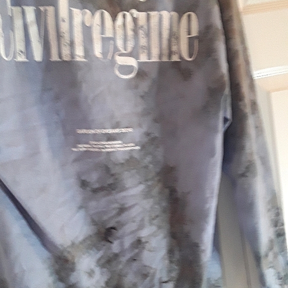 Beautiful Civil Rigme long sleeved shirt - Picture 6 of 9